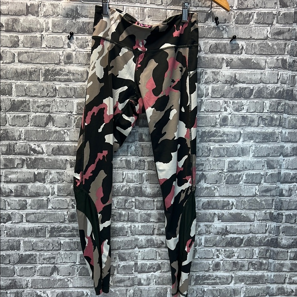 Hoodies‎ Camouflage Patterned Leggings